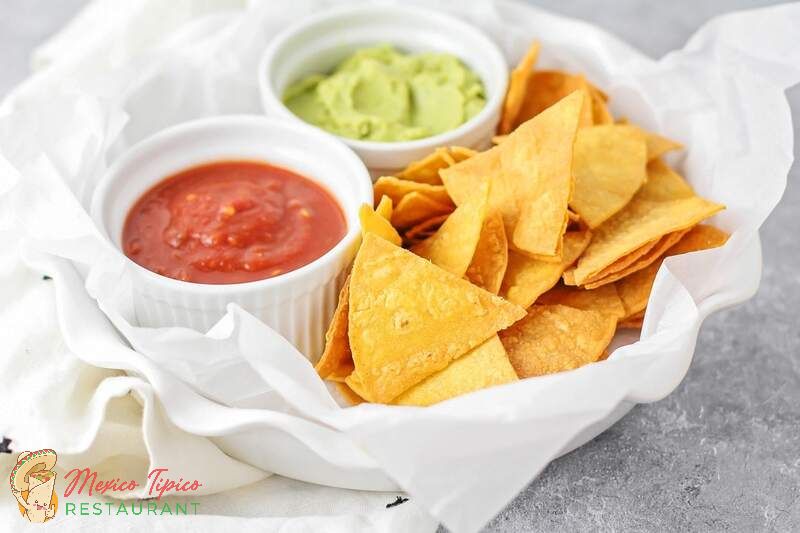 how many calories in mexican restaurant tortilla chips